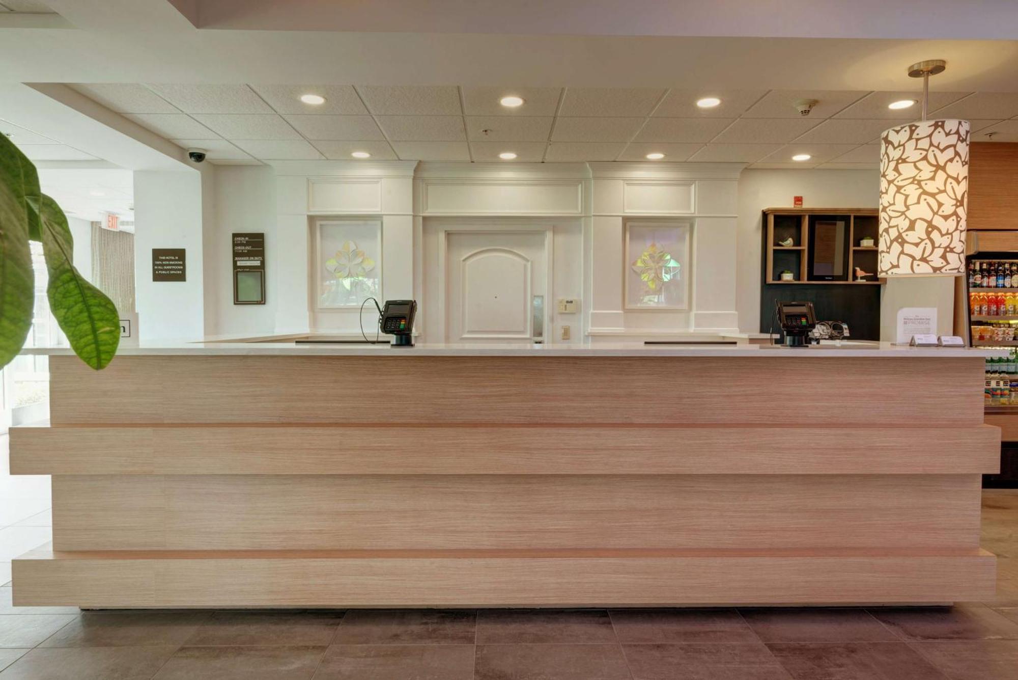 Hilton Garden Inn Hamilton Бордентаун Екстер'єр фото